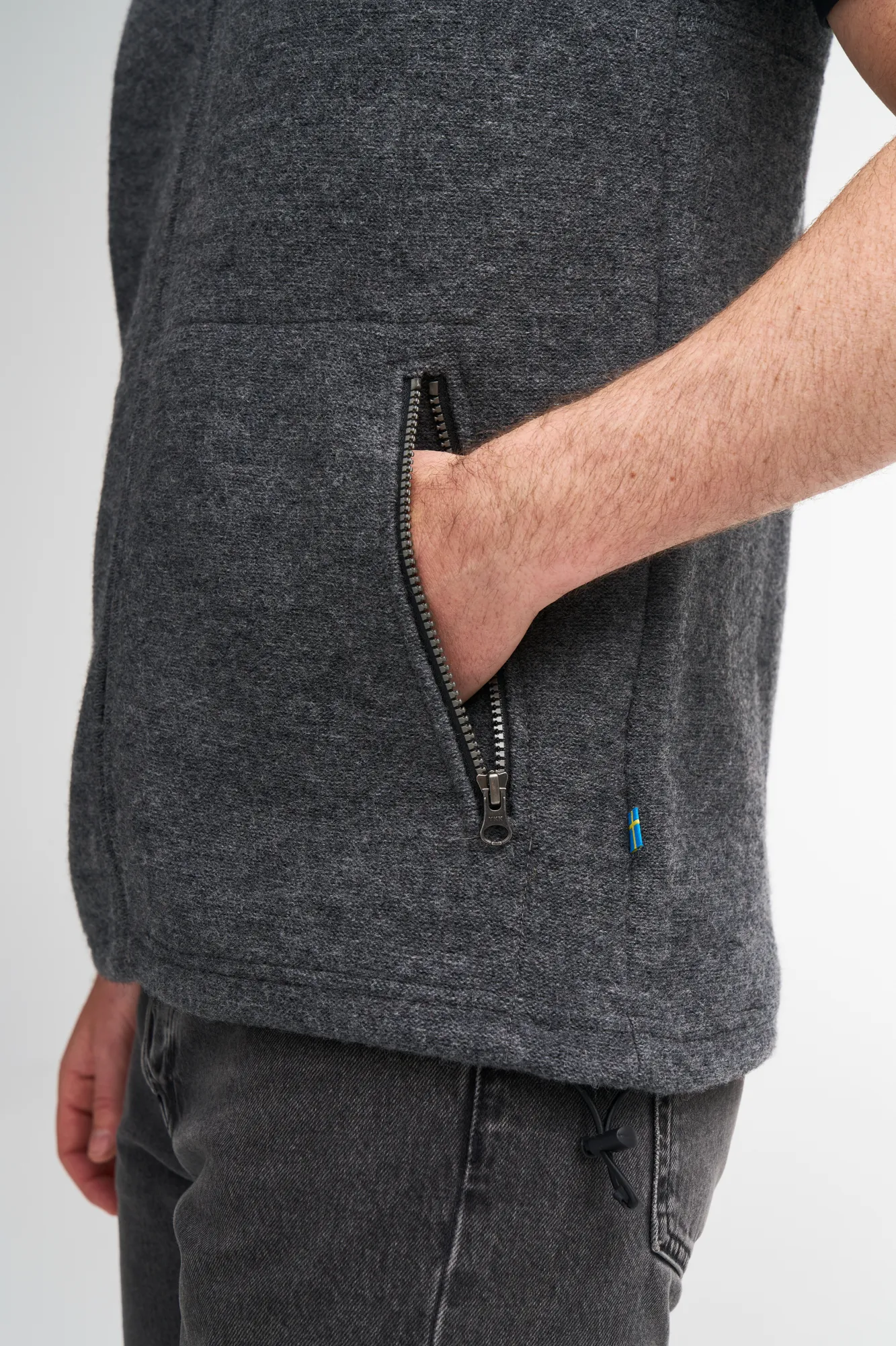 DANTE VEST, 100% FILTAD ULL  — GRAPHITE MARL - Image 4