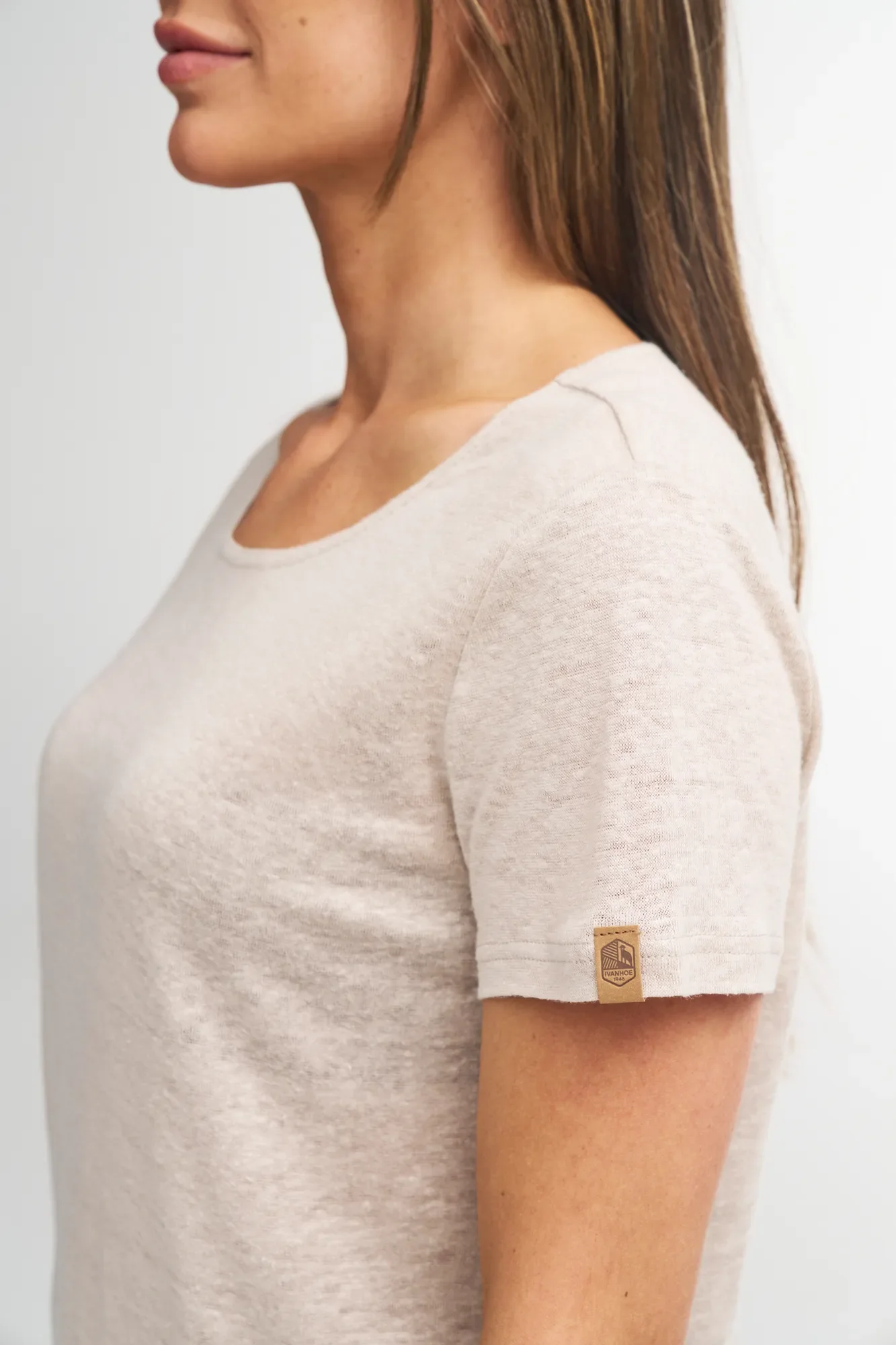 GY LEILA T-SHIRT 100% LIN — DARK OLIVE - Image 4
