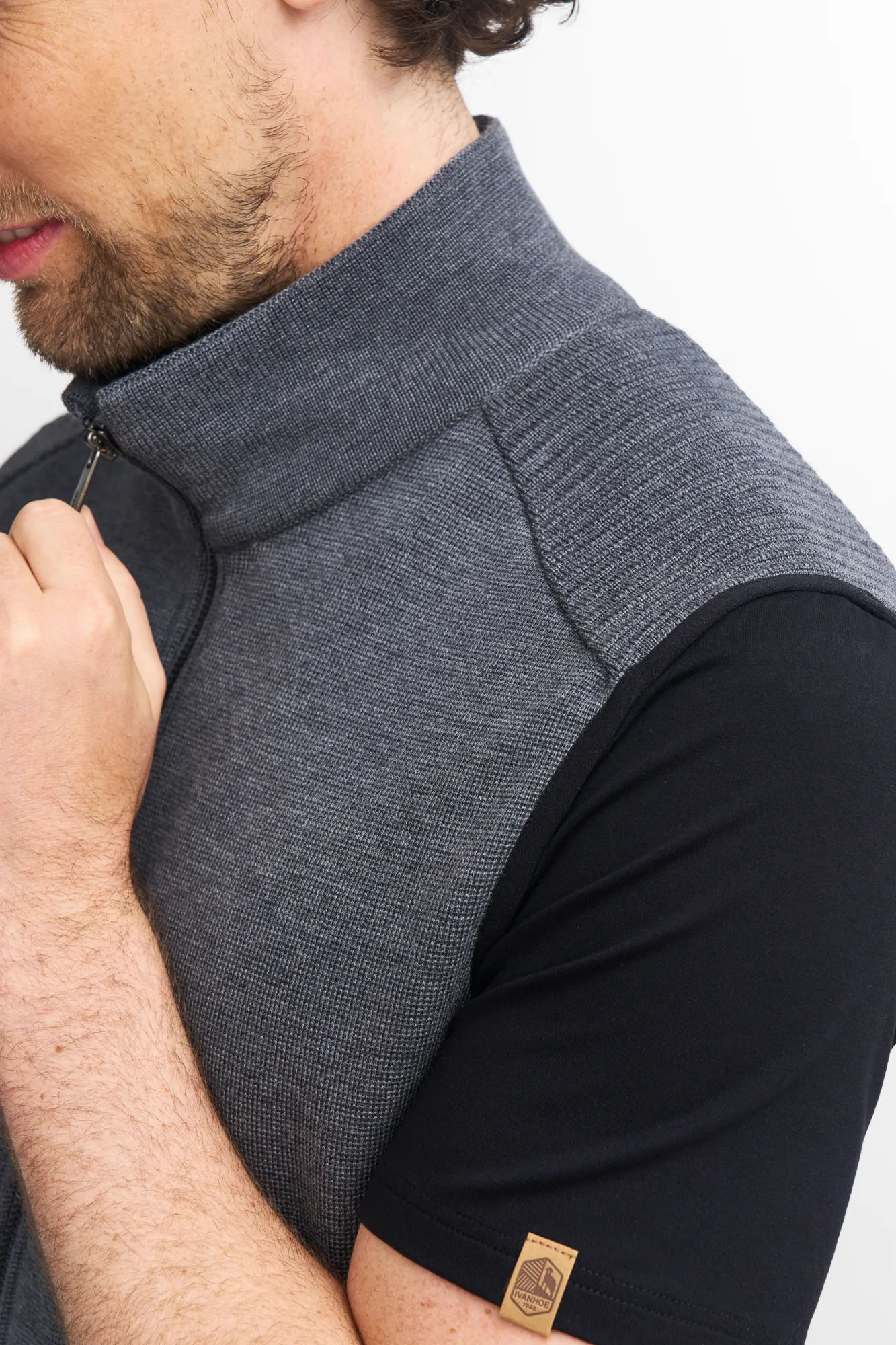 RALF VEST, 100% FINE MERINOULL — GREY - Image 3