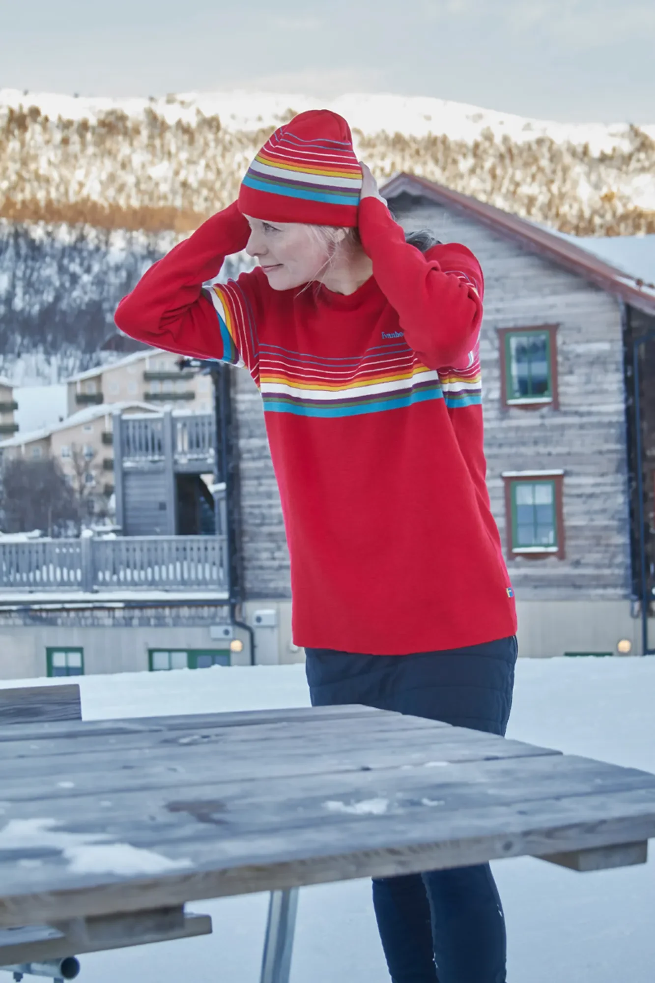 RETRO HANG LOOSE  — CHILLI RED - Image 2