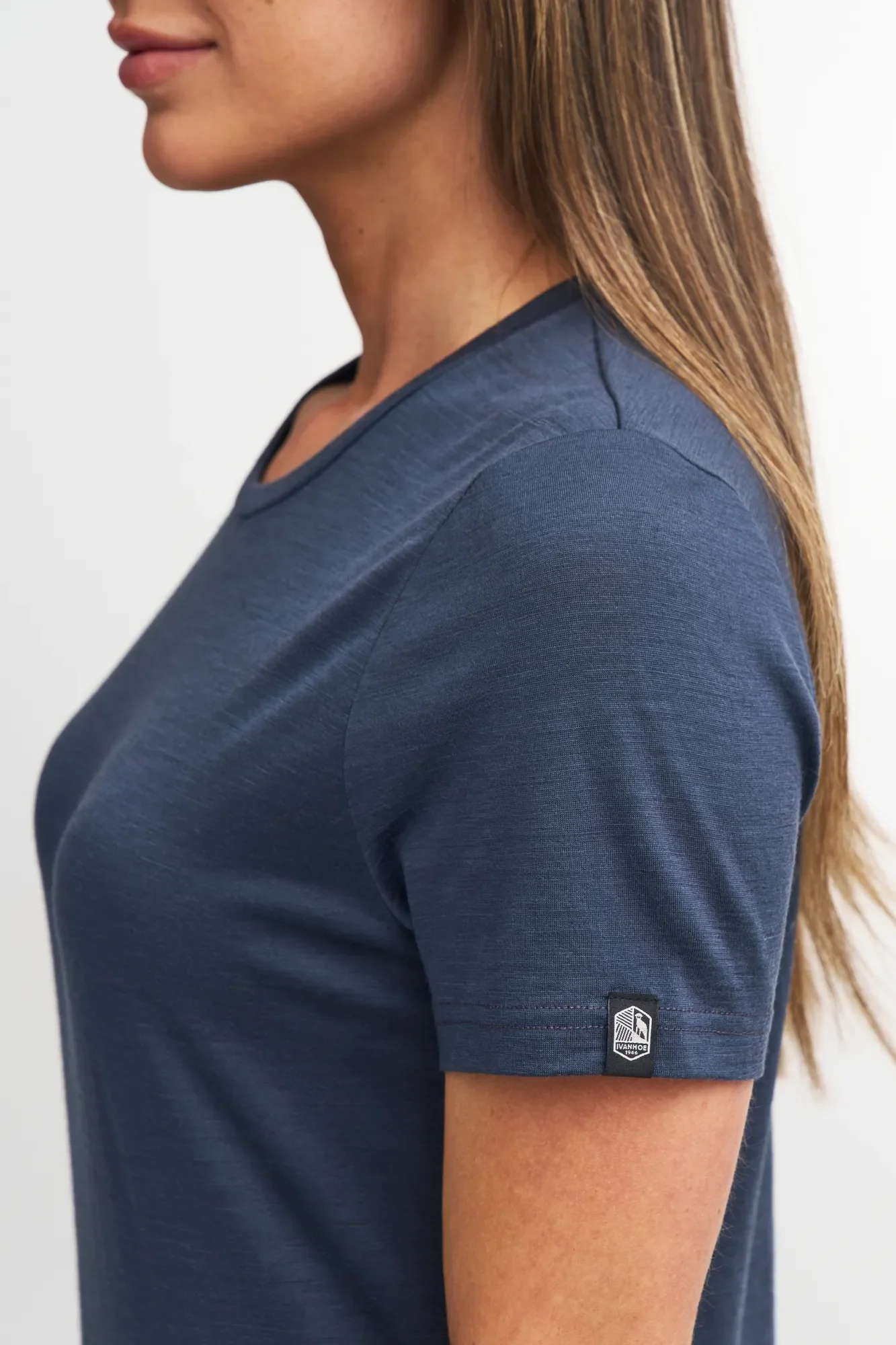 UNDERWOOL CILLA T-SHIRT 100% MERINOULL — BLACK - Image 4