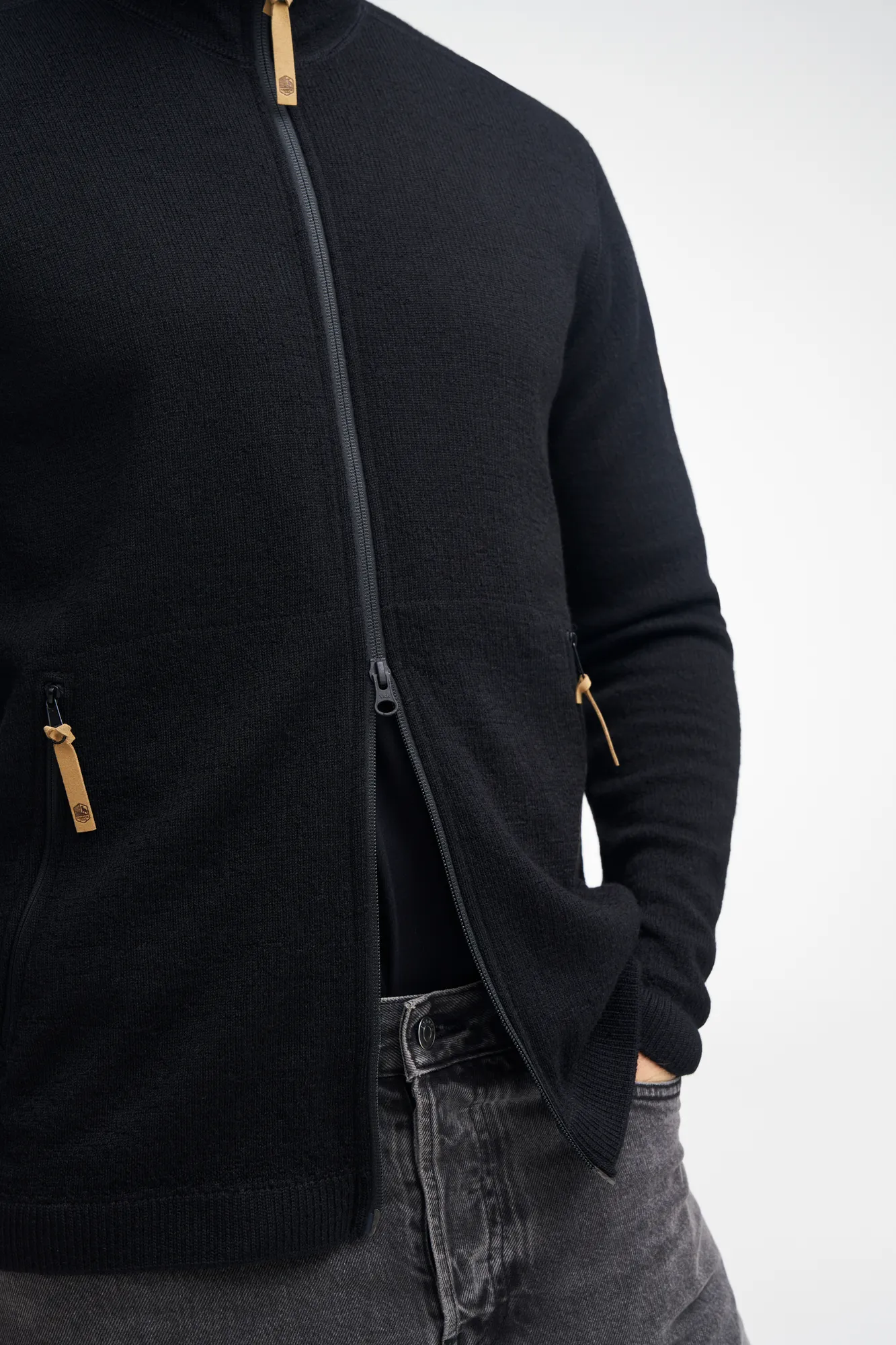 VOLMAR FULL ZIP, 69% ULL — BLACK - Image 4